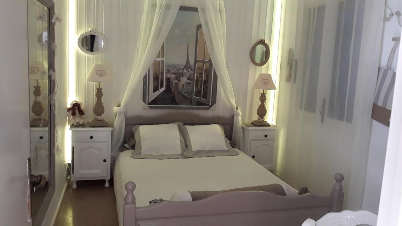 Chambres D'Hotes Chez Catherine A Reus Chambre De Paris Avec Salle De Bains Privee Ngoại thất bức ảnh