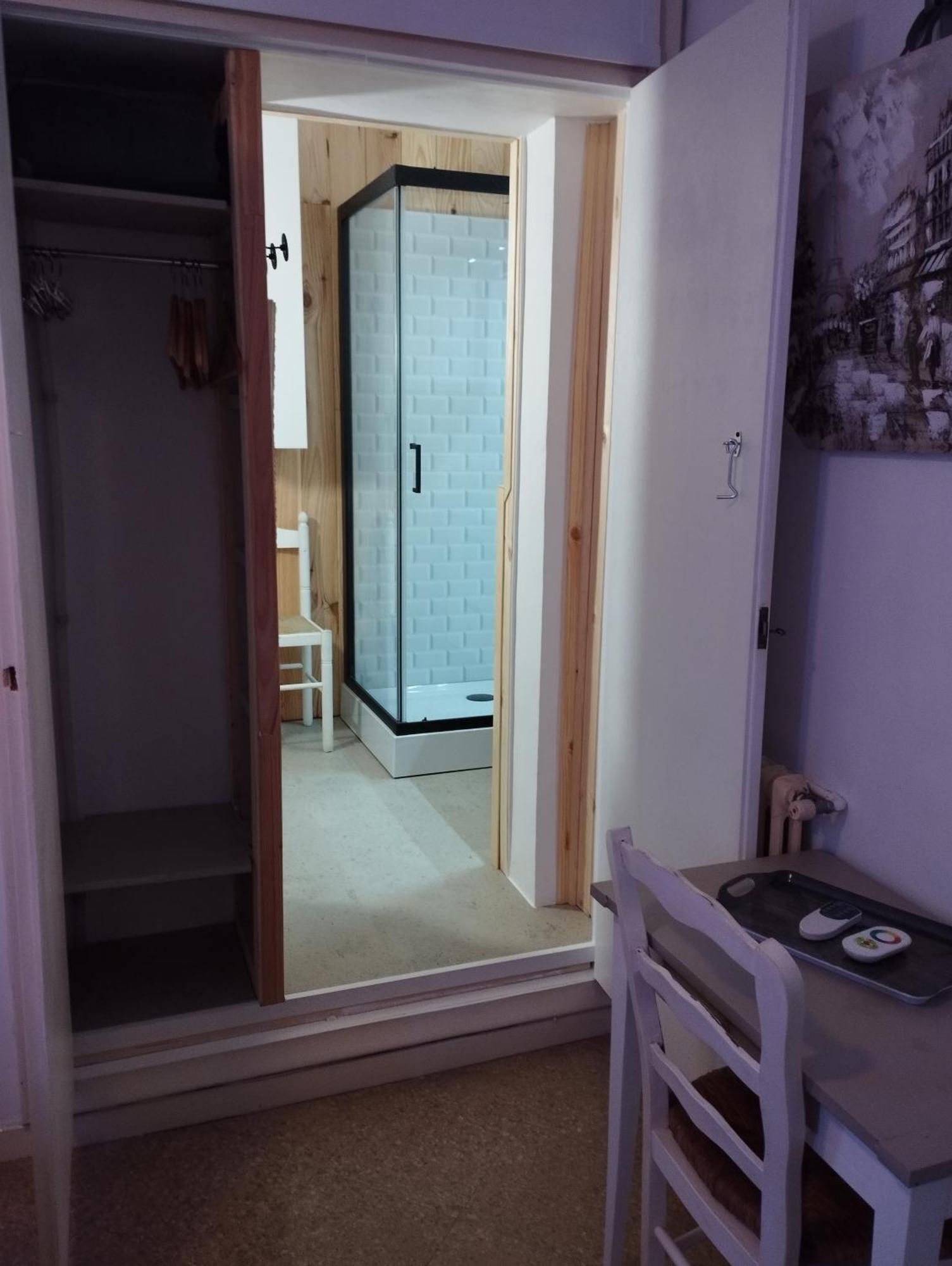 Chambres D'Hotes Chez Catherine A Reus Chambre De Paris Avec Salle De Bains Privee Ngoại thất bức ảnh